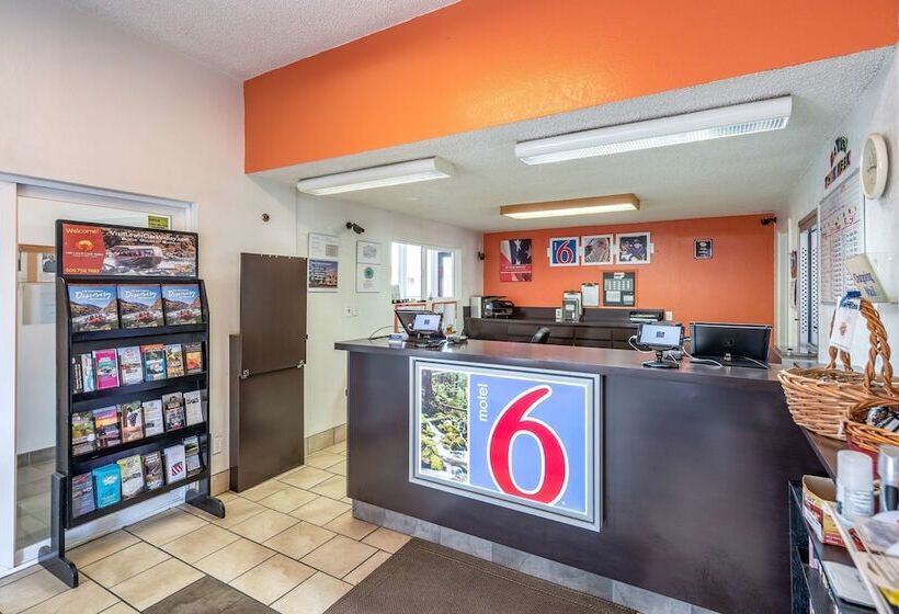Motel 6 Clarkston Wa