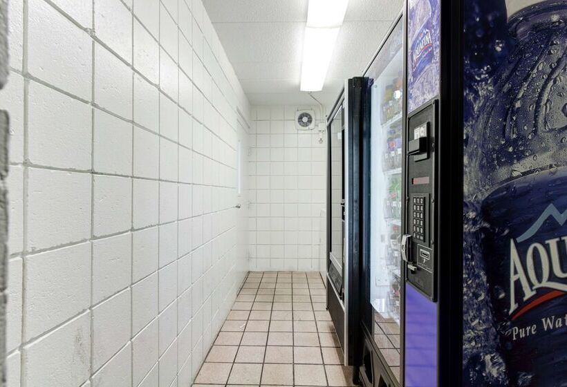 Motel 6 Portland, Me