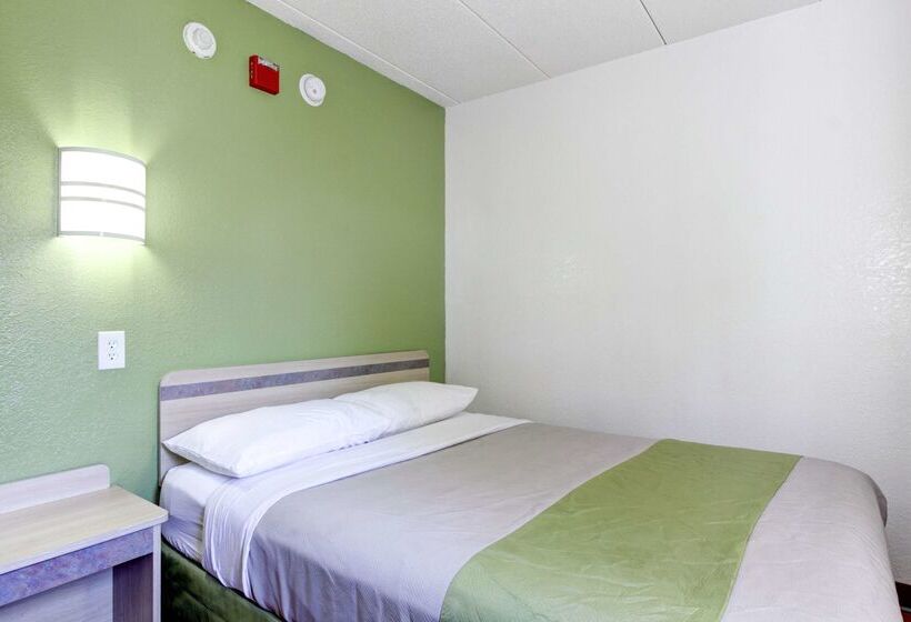 Motel 6 Portland, Me