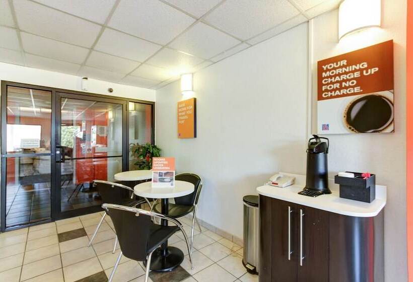 Motel 6 Portland, Me