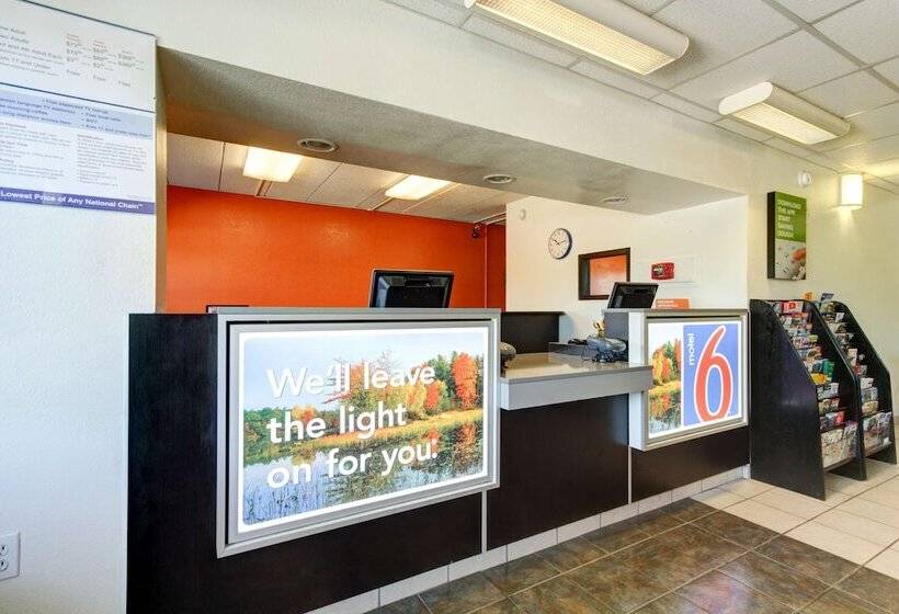 Motel 6 Portland, Me