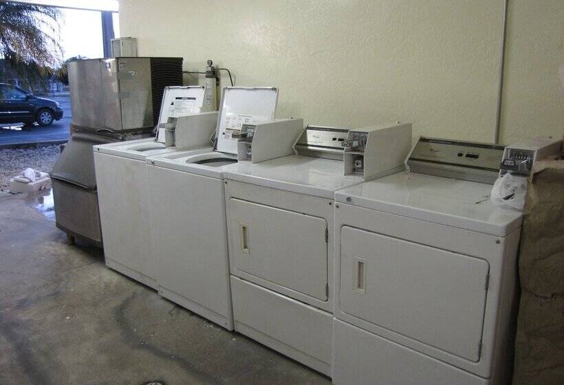 モーテル Budget Host Inn Florida City