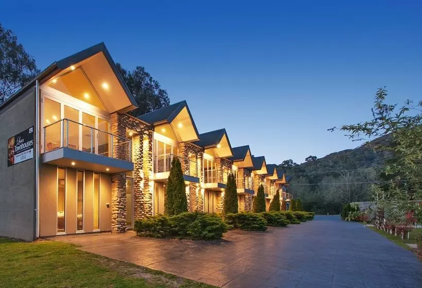 فندق على الطريق Centenary Peaks