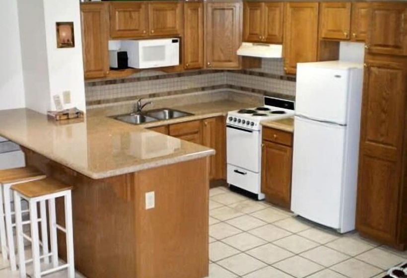 مُتل Coronada Inn & Suites