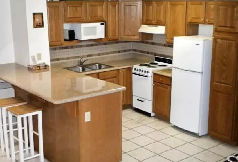 مُتل Coronada Inn & Suites