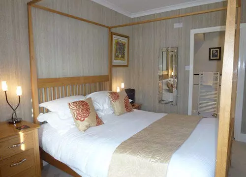 Majatalo West Vale Country House