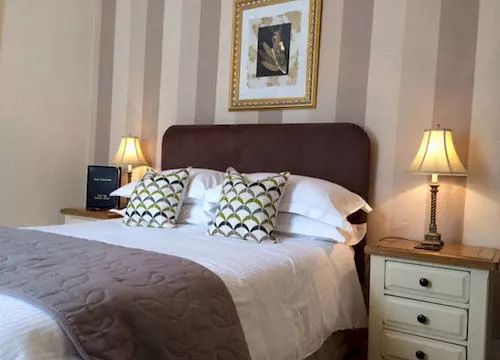 Majatalo West Vale Country House