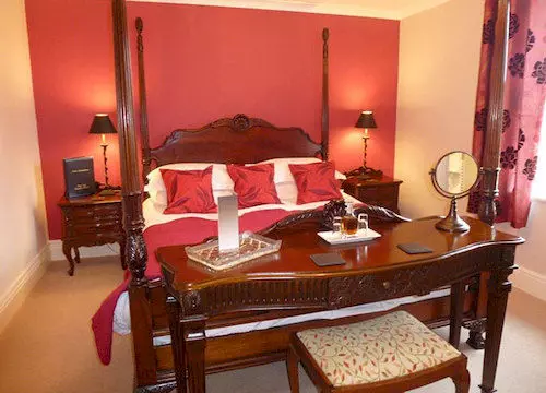 Majatalo West Vale Country House