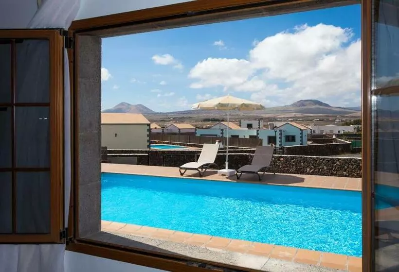 Курорт Villas & Apartamentos Tao Mazo