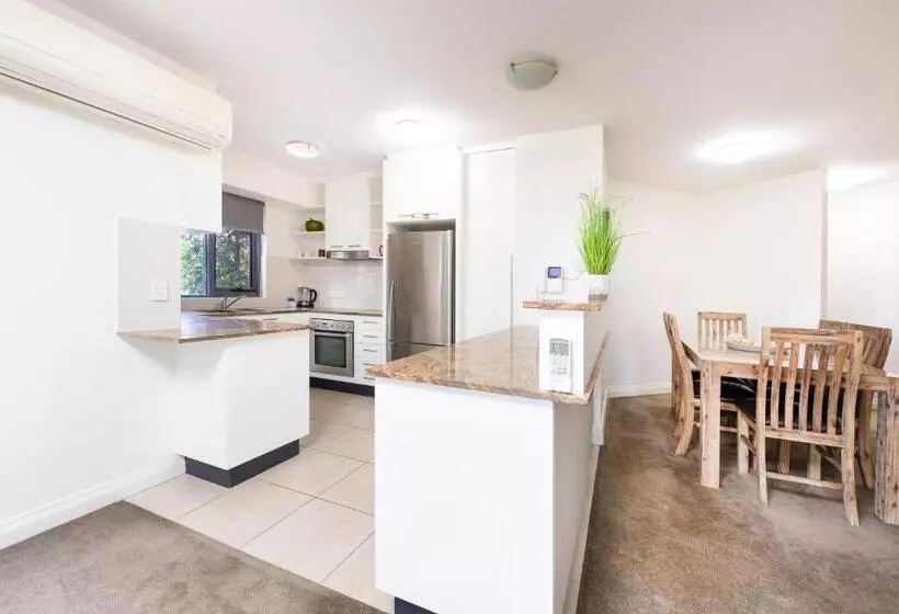 Sevan Apartments Forster