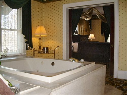 The Mansion Bed & Breakfast