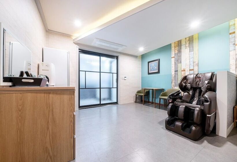 Gimje Toms Drive In Self Check In Motel