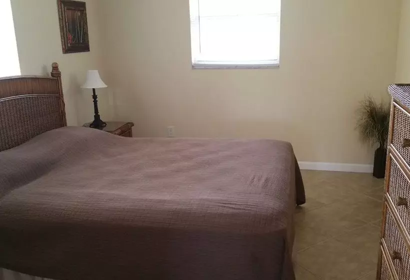 Coconut Villas Of Dunedin