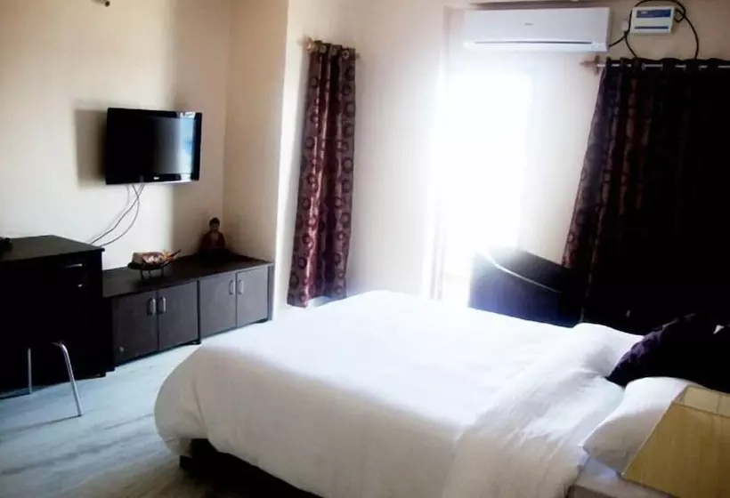 Falcons Nest Gachibowli