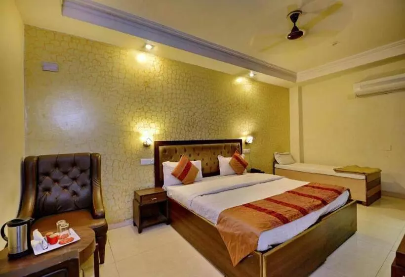 هتل Diamond Inn