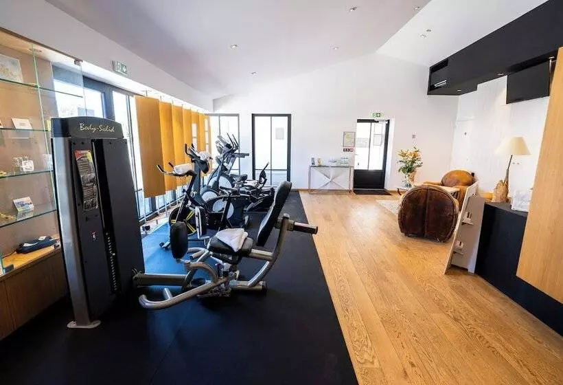 Hotel Elegance Suites