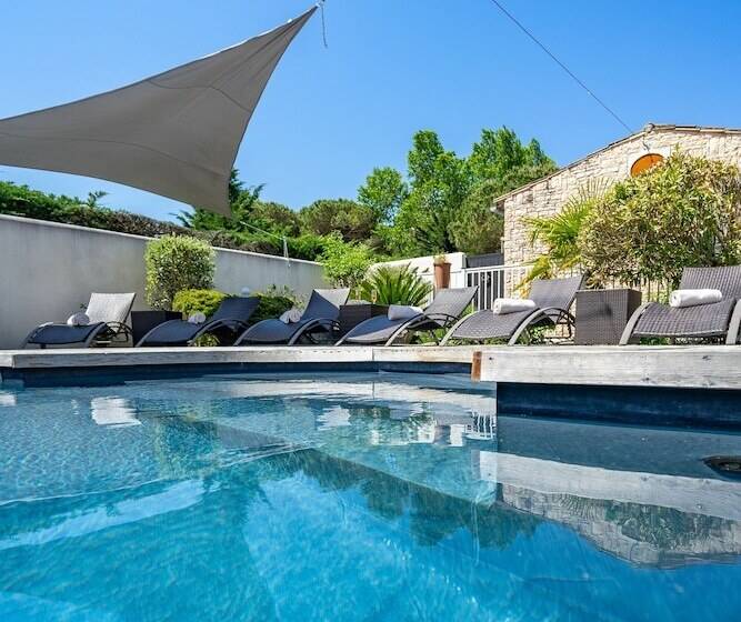 فندق Elegance Suites