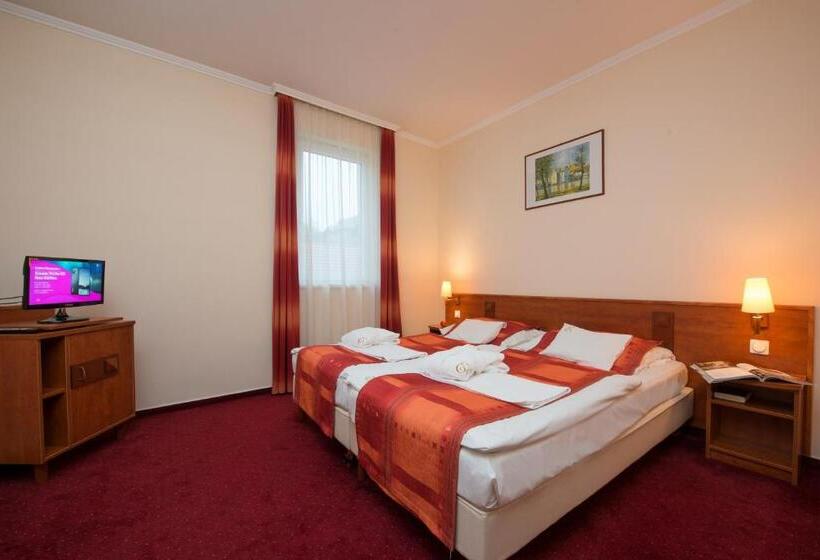 فندق Erzsébet Park