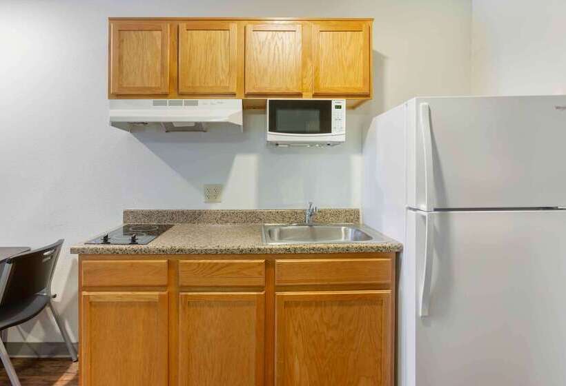 בית מלון כפרי Extended Stay America Select Suites  Phoenix  North