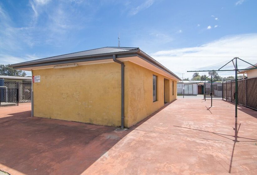 فندق Birubi Beach Holiday Park