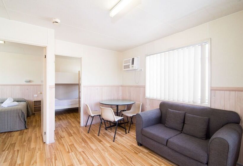 فندق Birubi Beach Holiday Park