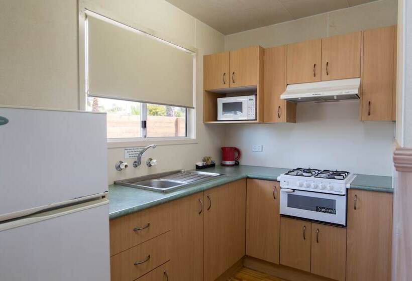 فندق Birubi Beach Holiday Park