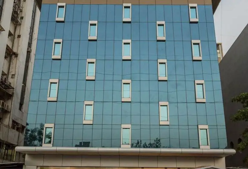 Hotelli Ginger Ahmedabad Satellite