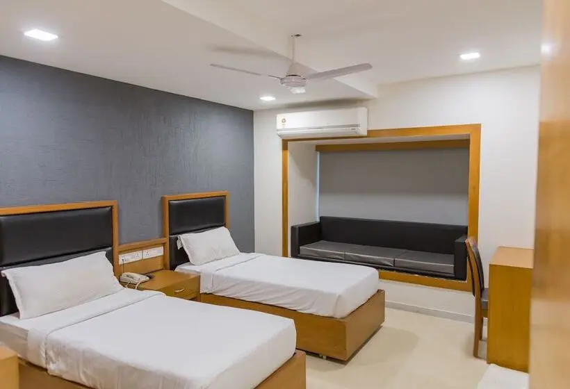 Hotelli Ginger Ahmedabad Satellite