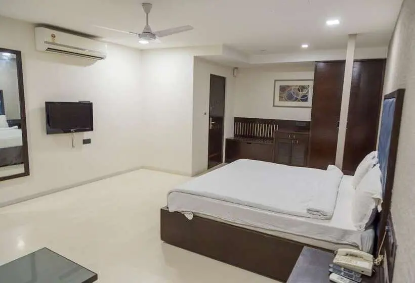 Hotelli Ginger Ahmedabad Satellite