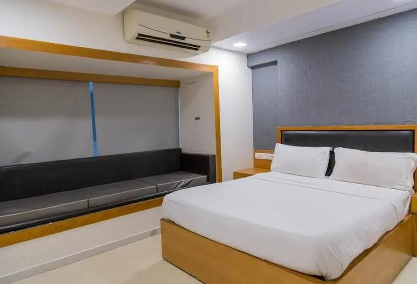 Hotelli Ginger Ahmedabad Satellite