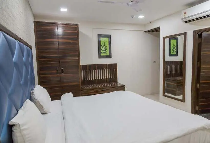 Hotelli Ginger Ahmedabad Satellite