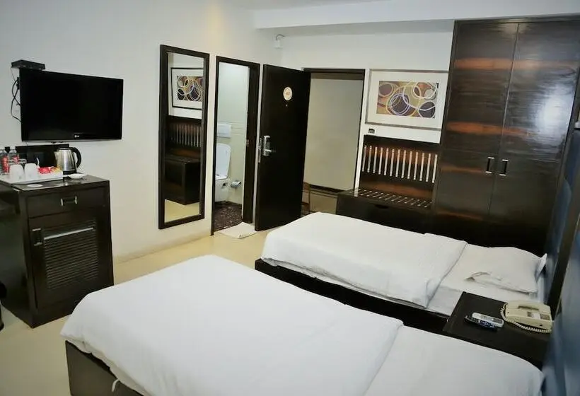 Hotelli Ginger Ahmedabad Satellite