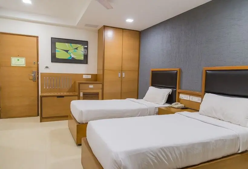 Hotelli Ginger Ahmedabad Satellite