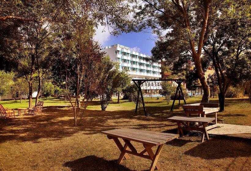 בית מלון כפרי Grand Sile