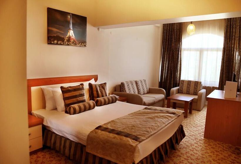 בית מלון כפרי Grand Sile