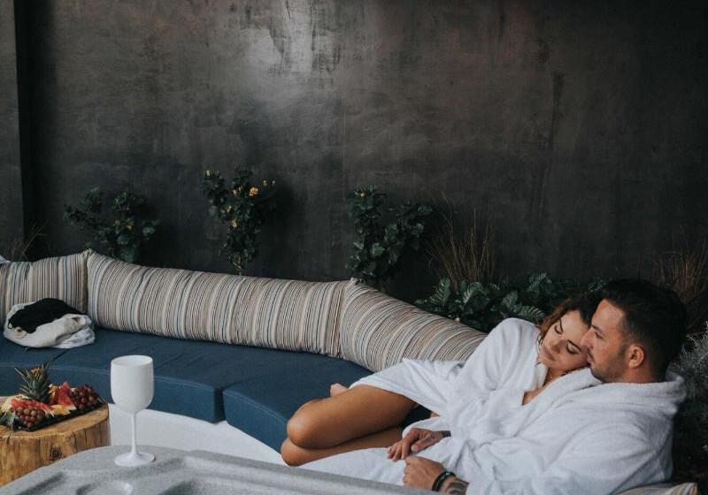 Отель Kahlua Boutique