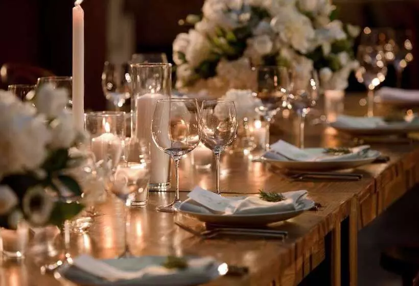 هتل Kimpton Grand Roatan Resort And Spa