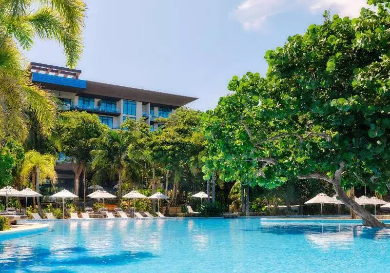 هتل Kimpton Grand Roatan Resort And Spa