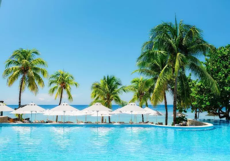 هتل Kimpton Grand Roatan Resort And Spa