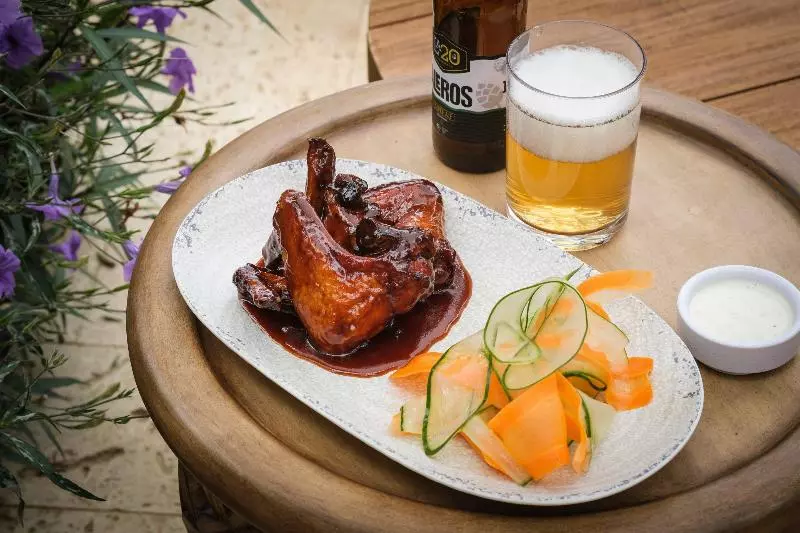 هتل Kimpton Grand Roatan Resort And Spa