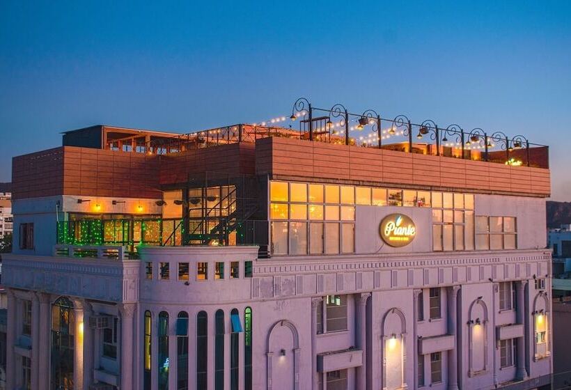 فندق Kings Corner