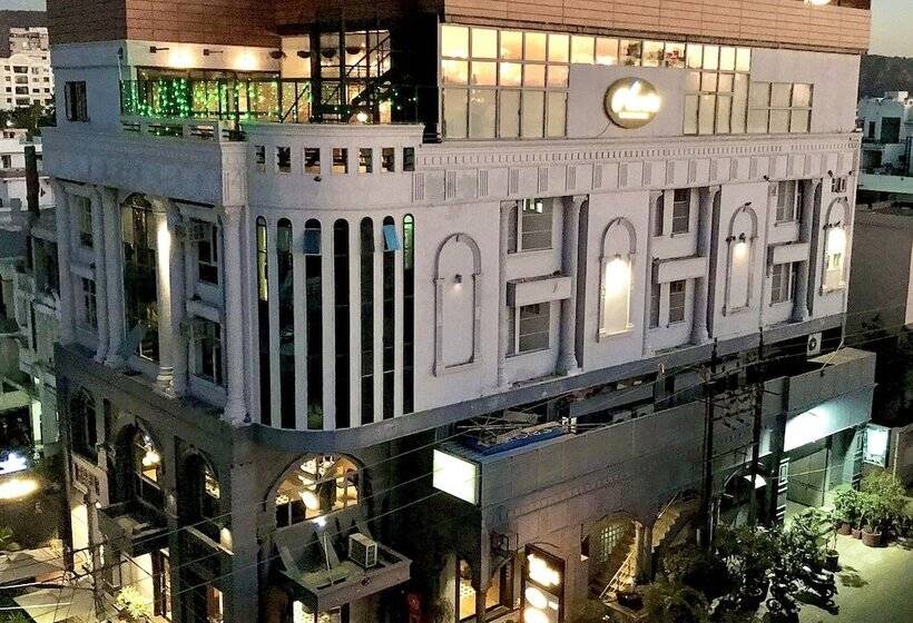 فندق Kings Corner