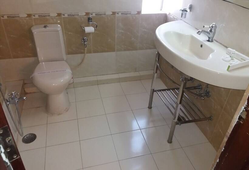 فندق Kings Corner