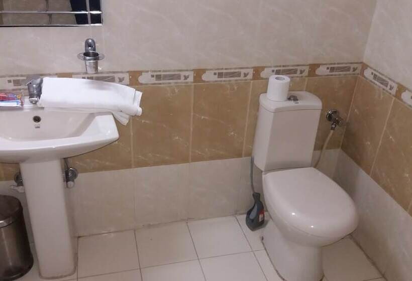 فندق Kings Corner