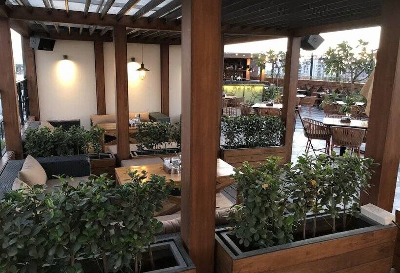 فندق Kings Corner