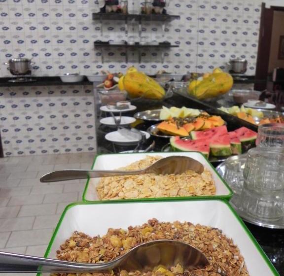 فندق Meridiano V