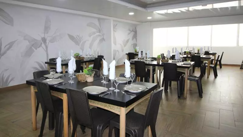 호텔 On Vacation Coral Flower