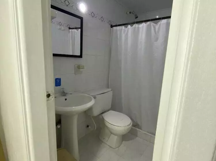 호텔 On Vacation Coral Flower