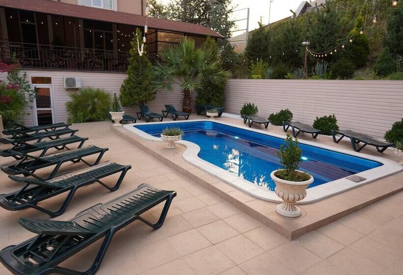 فندق Papaya Park