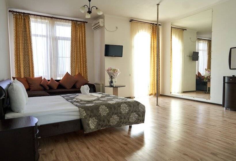 فندق Papaya Park